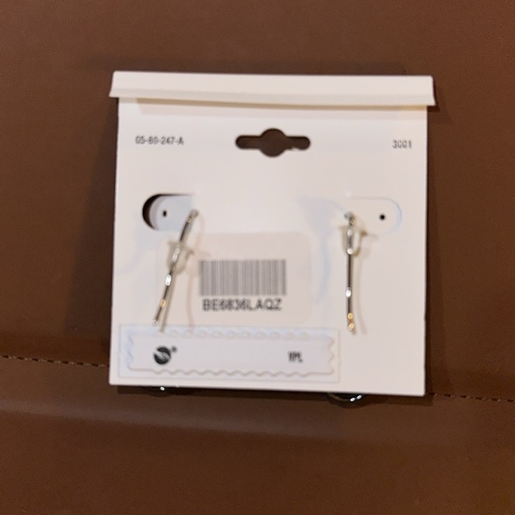 Beautiful Blue Earrings - Picture 6 of 6